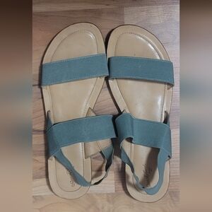 Universal thread sandal
